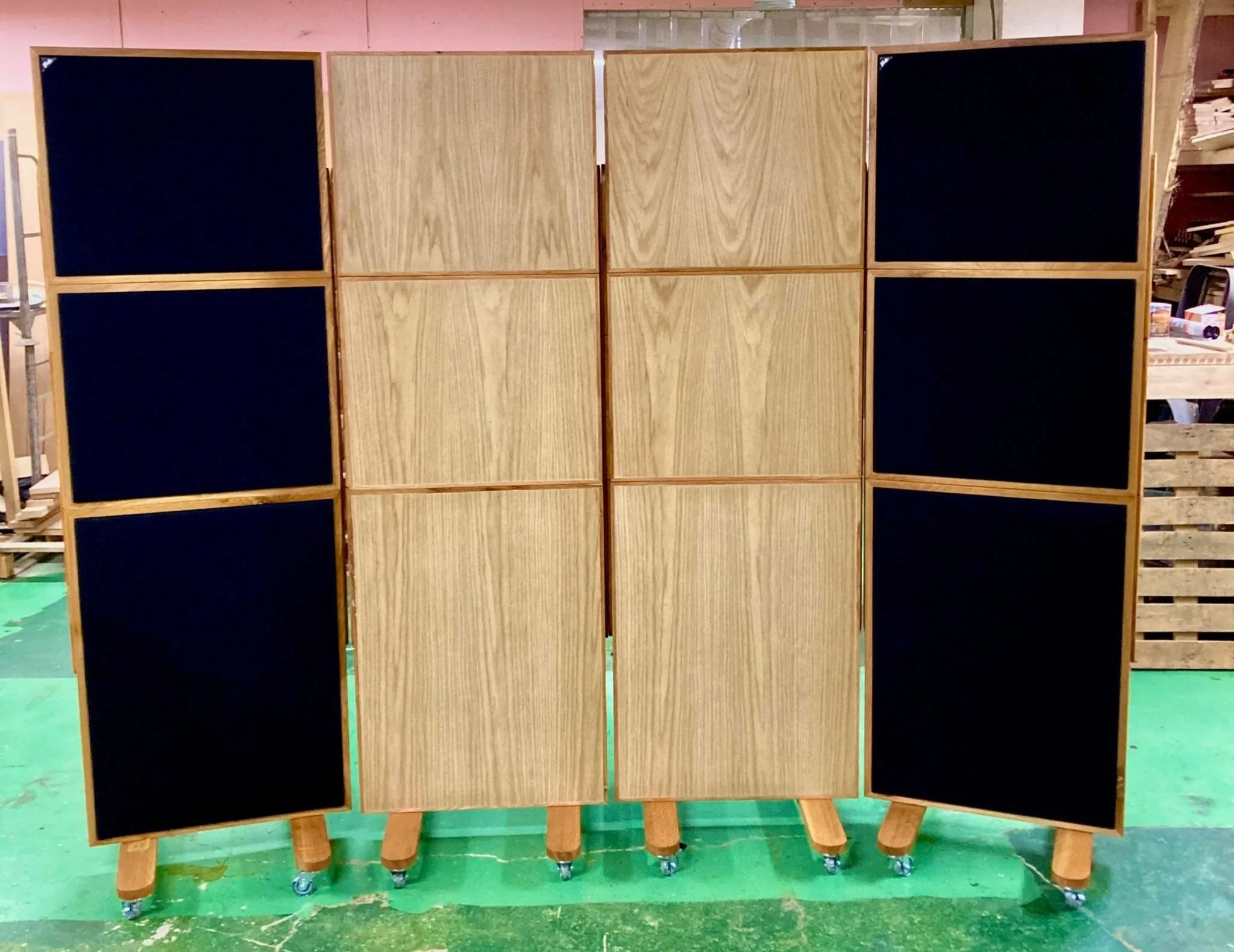 Premium mobile acoustic absorber for music studios and rehearsal